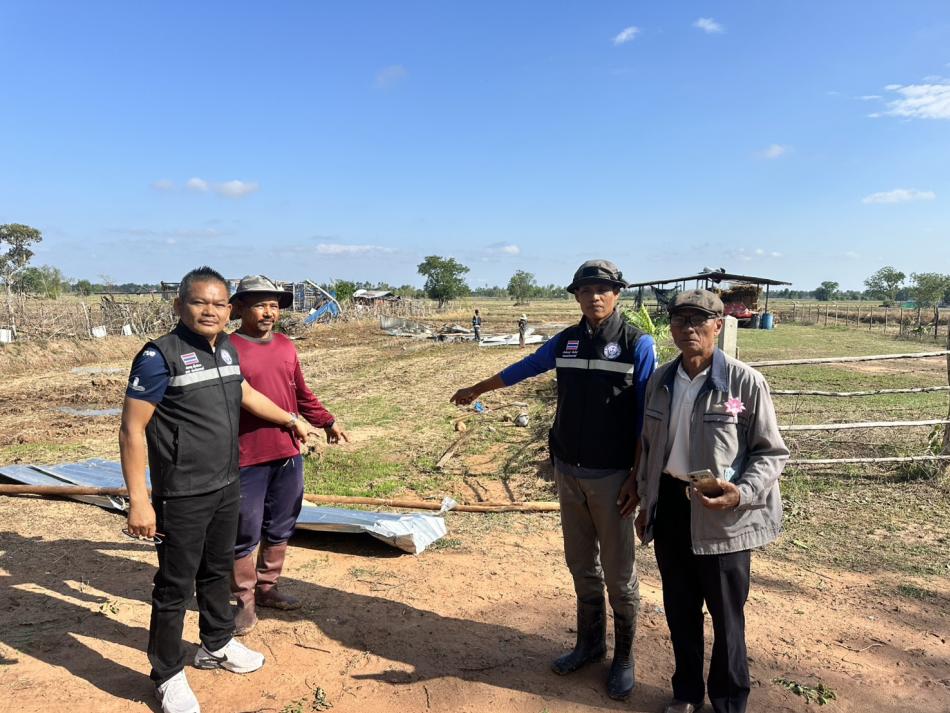 การสำรวจความเสียหายเหตุวาตภัย บ้านโคกยาง